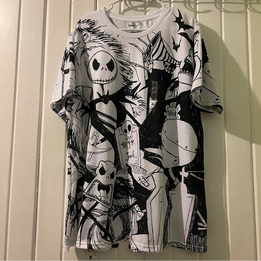 Disney store “Night Before Christmas tee”-men’s X-large NWT